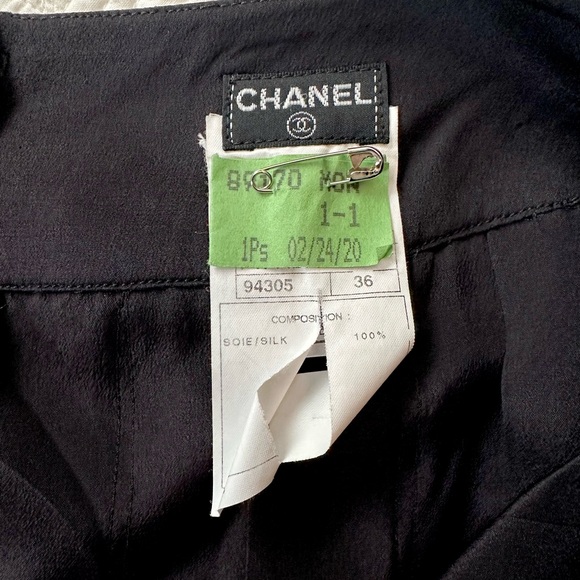 CHANEL Black Silk Pleated Skirt France NWOT SZ 6 SM - Med - Picture 9 of 12